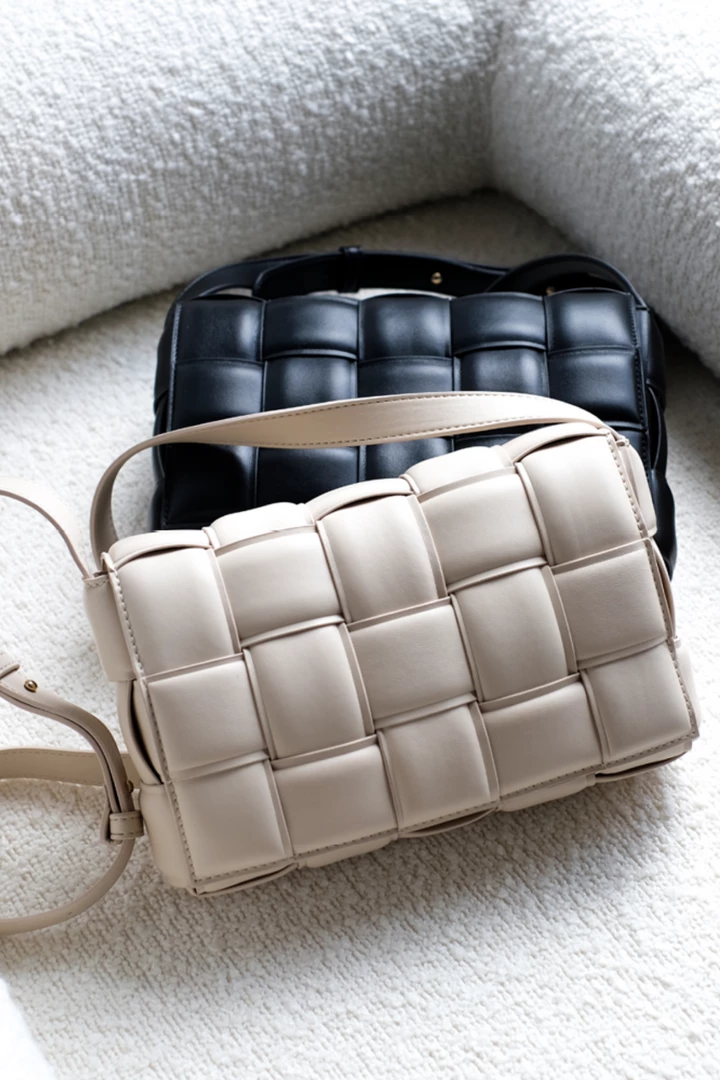 Billini Bronwyn Shoulder Bag 3 Billini Bronwyn Shoulder Bag