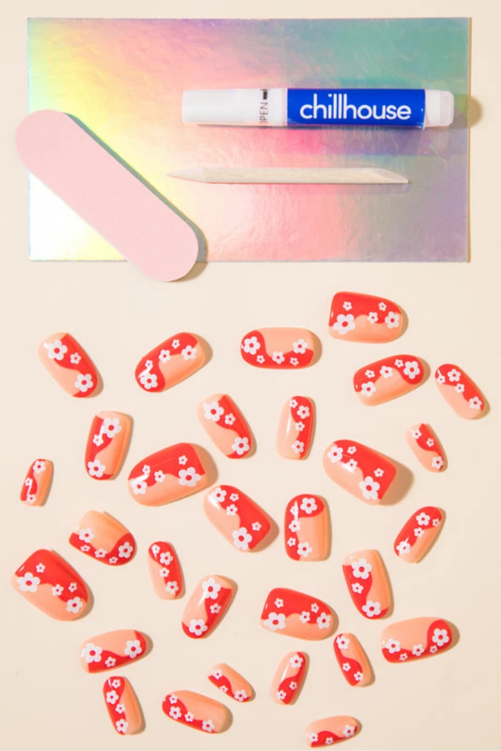 TRENDING Chillhouse Chill Tips Manicure Kit - Devil Wears Florals 3 TRENDING Chillhouse Chill Tips Manicure Kit - Devil Wears Florals