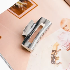 Wall To Wall ACCESSORIES Canyon Marbled Claw Clip