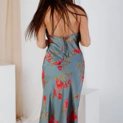 WEDDING CAPSULE ASTR Gaia Dress