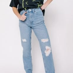 BDG Destroyed New LV Mom