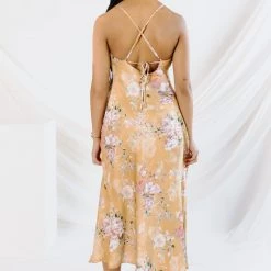 WEDDING CAPSULE ASTR Gaia Dress