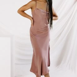 WEDDING CAPSULE ASTR Gaia Dress