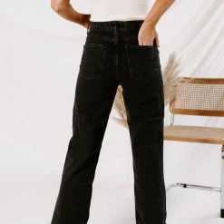 CLOTHING BDG Pax High Waist Straight Leg Jeans