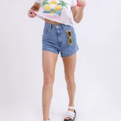 NEW ARRIVALS LEVI'S High Waisted Mom Short 17 NEW ARRIVALS LEVI'S High Waisted Mom Short