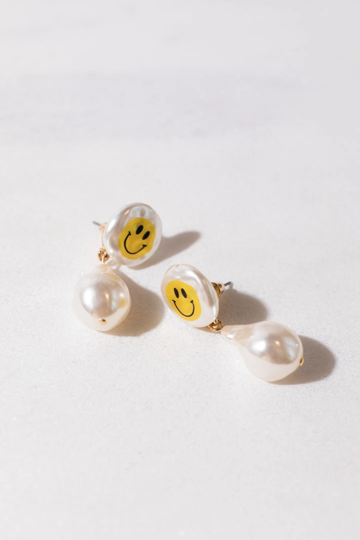Brightside Vera Smiley Pearl Earrings ACCESSORIES 1 Brightside Vera Smiley Pearl Earrings ACCESSORIES